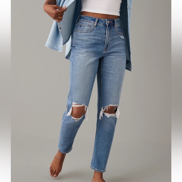 American Eagle Outfitters Denim - American eagle mom jeans